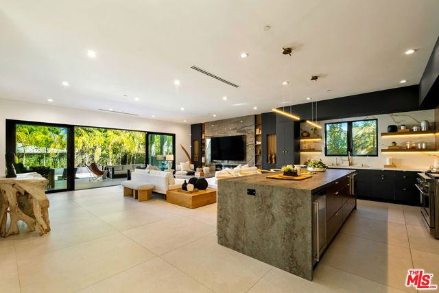 5186 Gloria Avenue, Encino (los Angeles), CA 91436