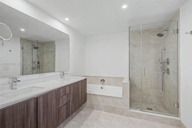 488 NE 18th St 3101, Miami, FL 33132