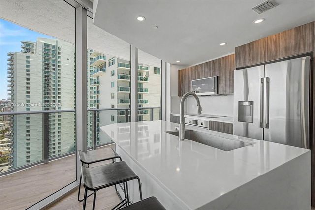 488 NE 18th St 3101, Miami, FL 33132