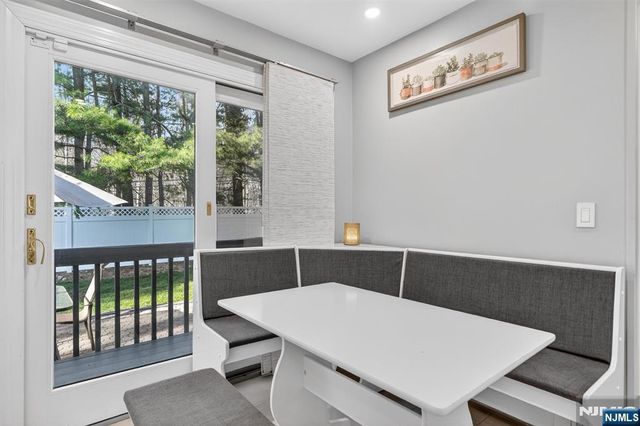 18 Stonewall Court, Mahwah, NJ 07430