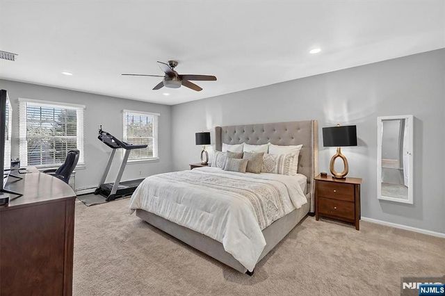 18 Stonewall Court, Mahwah, NJ 07430