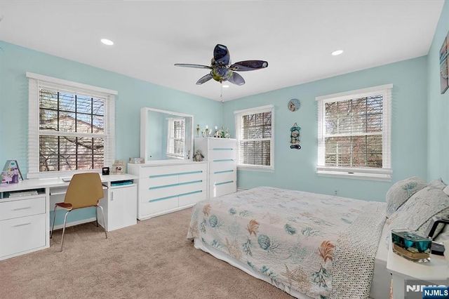 18 Stonewall Court, Mahwah, NJ 07430