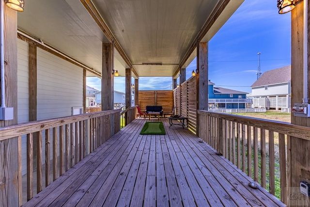 13111 Buccaneer Pkwy, Freeport, TX 77541