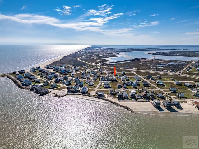13111 Buccaneer Pkwy, Freeport, TX 77541