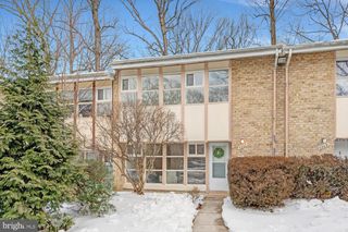 4447 FOREST GLEN CT #4447, Annandale, VA 22003