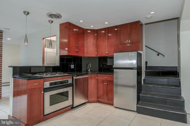 1401 35TH ST NW, Washington, DC 20007