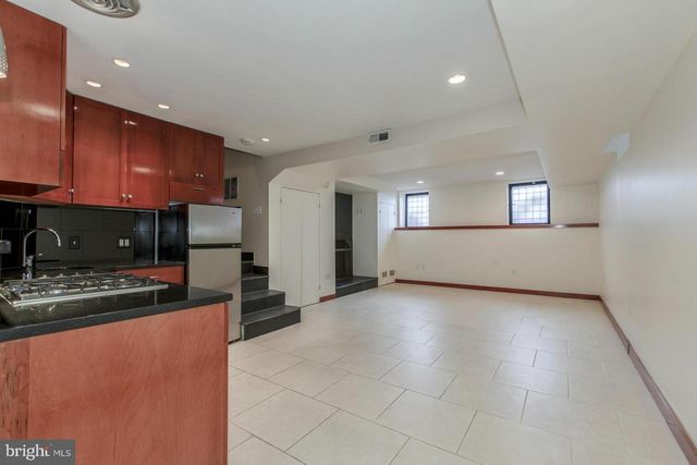 1401 35TH ST NW, Washington, DC 20007
