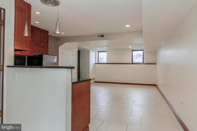 1401 35TH ST NW, Washington, DC 20007