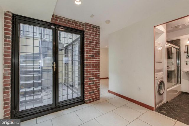 1401 35TH ST NW, Washington, DC 20007