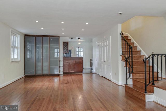 1401 35TH ST NW, Washington, DC 20007