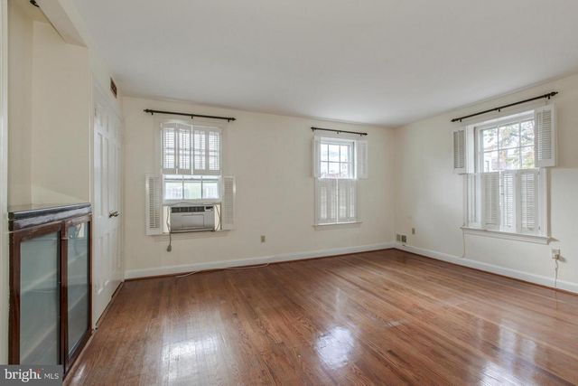 1401 35TH ST NW, Washington, DC 20007