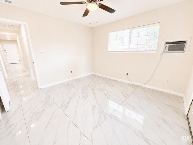 3404 Cardamon Drive, Bakersfield, CA 93309