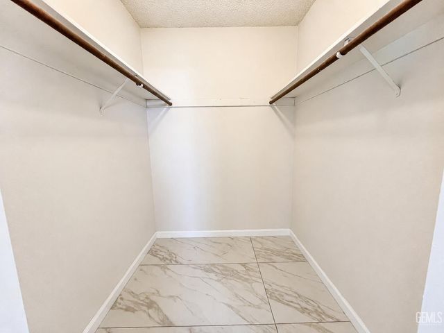 3404 Cardamon Drive, Bakersfield, CA 93309