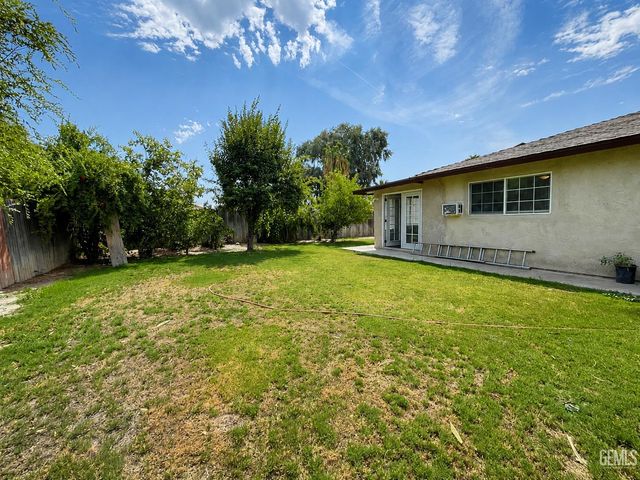 3404 Cardamon Drive, Bakersfield, CA 93309