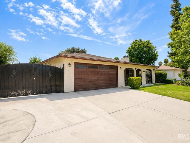 3404 Cardamon Drive, Bakersfield, CA 93309