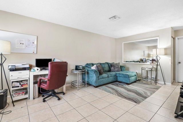 1040 Miami Boulevard 1,2,3, Delray Beach, FL 33483