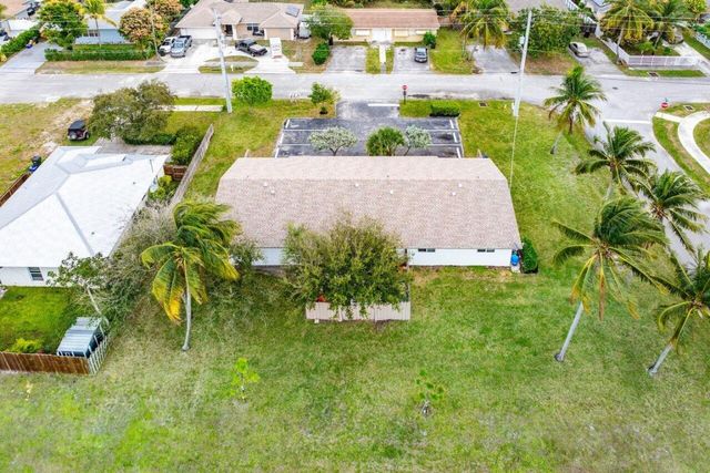 1040 Miami Boulevard 1,2,3, Delray Beach, FL 33483