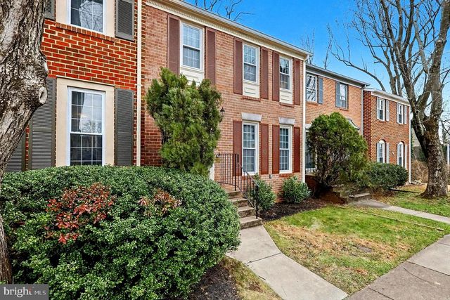 10307 EMERALD ROCK DR, Oakton, VA 22124