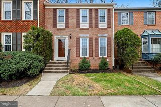 10307 EMERALD ROCK DR, Oakton, VA 22124