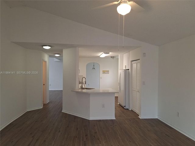 446 Lakeside Cir, Sunrise, FL 33326