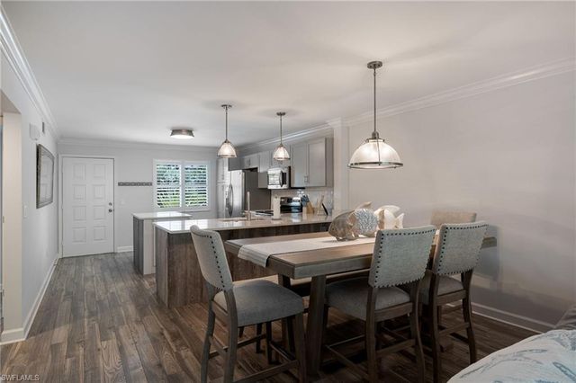 3021 Sandpiper Bay CIR E106, Naples, FL 34112