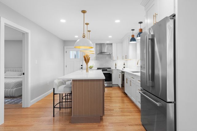 19 Farrington Street 1, Arlington, MA 02474