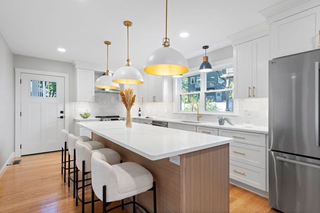 19 Farrington Street 1, Arlington, MA 02474