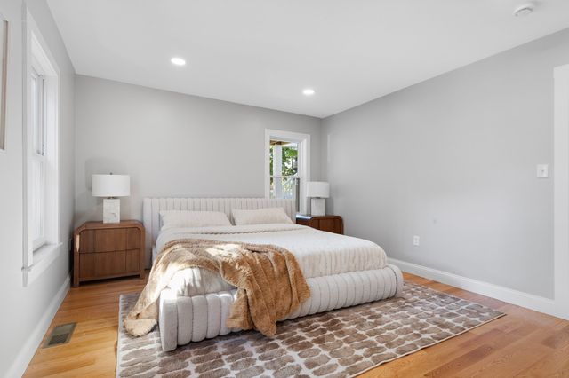 19 Farrington Street 1, Arlington, MA 02474