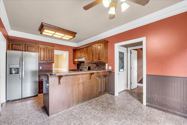 122 Point Dr, Tullahoma, TN 37388