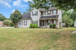122 Point Dr, Tullahoma, TN 37388