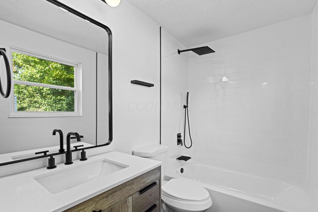 2145 Jeffey Drive, Hilliard, OH 43026