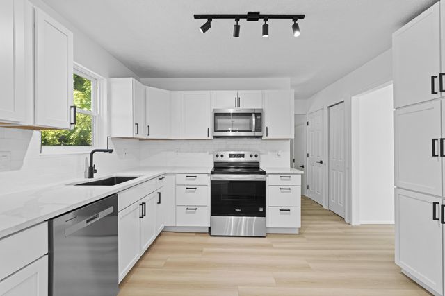 2145 Jeffey Drive, Hilliard, OH 43026