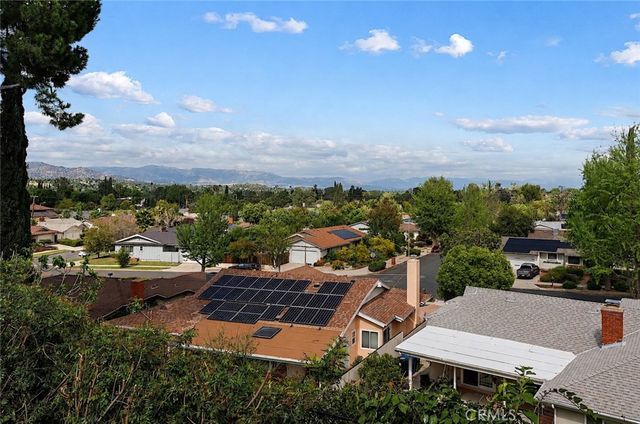 23925 Crosson Drive, Woodland Hills, CA 91367