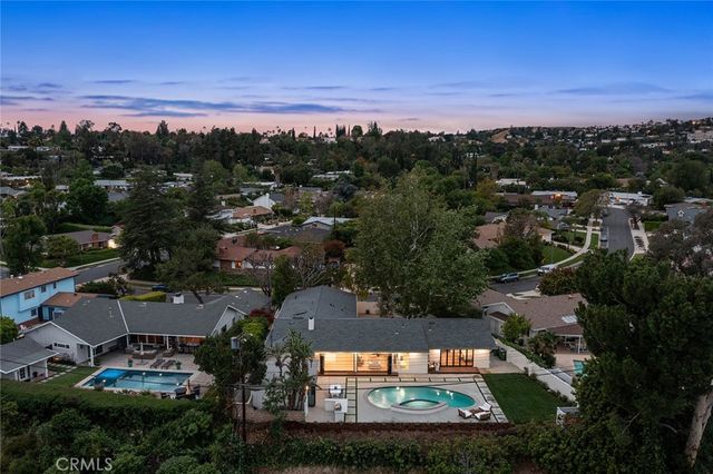 23925 Crosson Drive, Woodland Hills, CA 91367