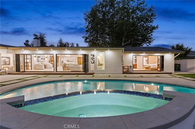 23925 Crosson Drive, Woodland Hills, CA 91367