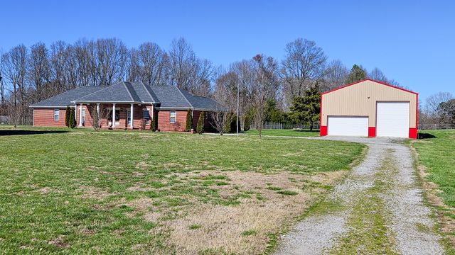 11 Henderson Rd, Ardmore, TN 38449