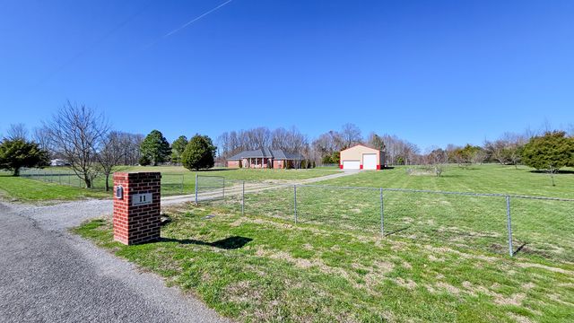 11 Henderson Rd, Ardmore, TN 38449