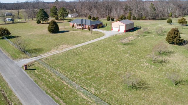 11 Henderson Rd, Ardmore, TN 38449