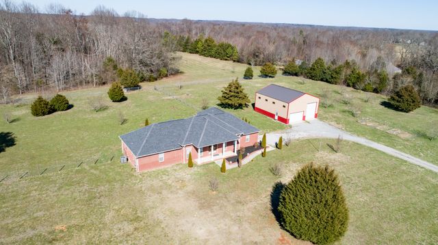 11 Henderson Rd, Ardmore, TN 38449
