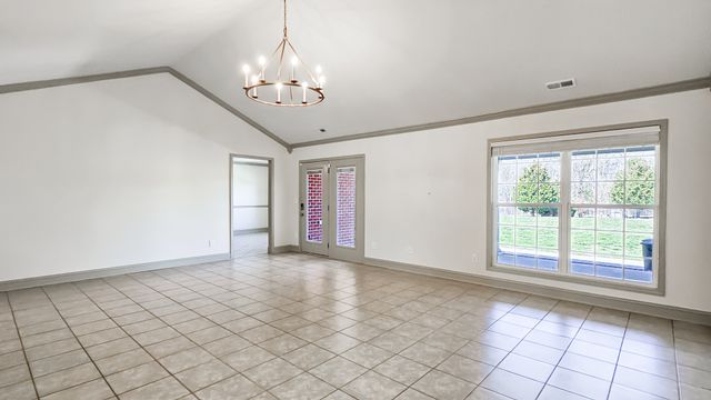 11 Henderson Rd, Ardmore, TN 38449