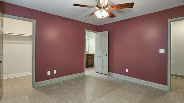 11 Henderson Rd, Ardmore, TN 38449