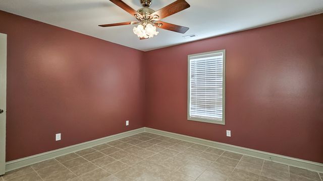 11 Henderson Rd, Ardmore, TN 38449