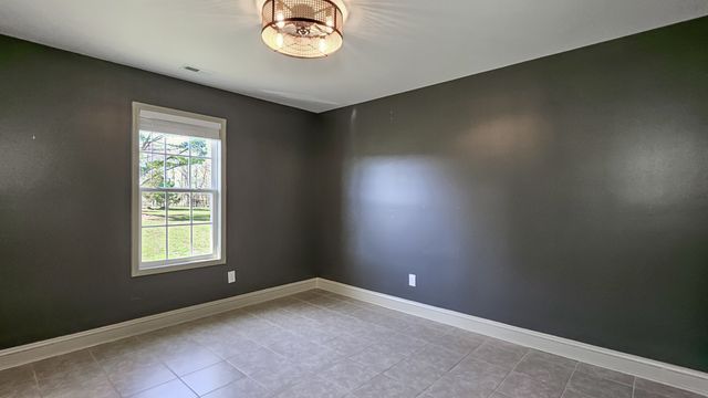 11 Henderson Rd, Ardmore, TN 38449