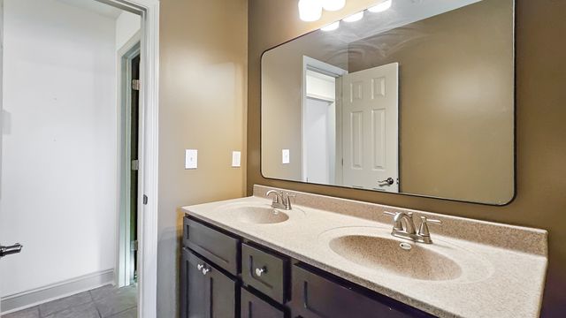 11 Henderson Rd, Ardmore, TN 38449