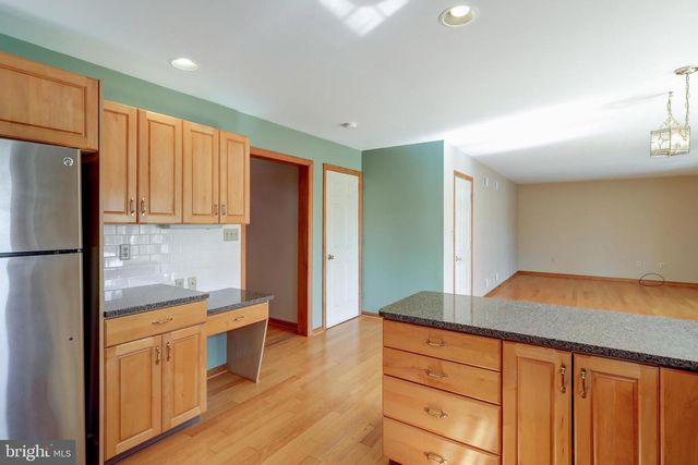 110 CHELSEA LOOP, Lancaster, PA 17602