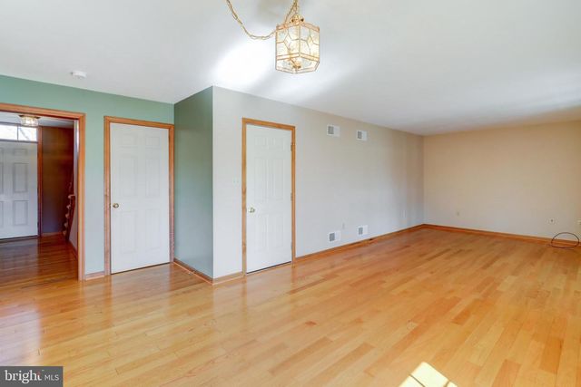 110 CHELSEA LOOP, Lancaster, PA 17602