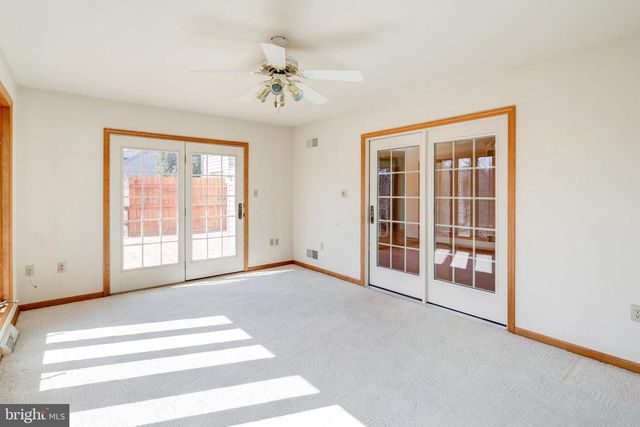 110 CHELSEA LOOP, Lancaster, PA 17602