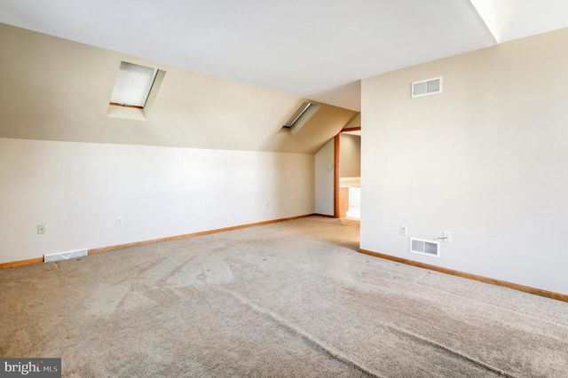 110 CHELSEA LOOP, Lancaster, PA 17602