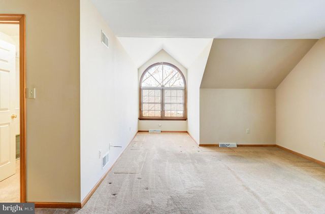 110 CHELSEA LOOP, Lancaster, PA 17602