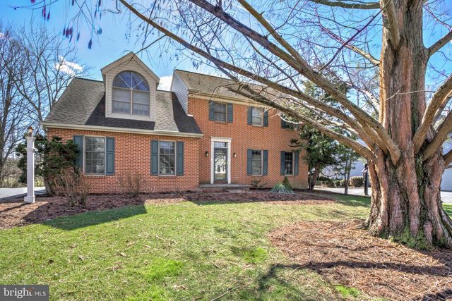 110 CHELSEA LOOP, Lancaster, PA 17602